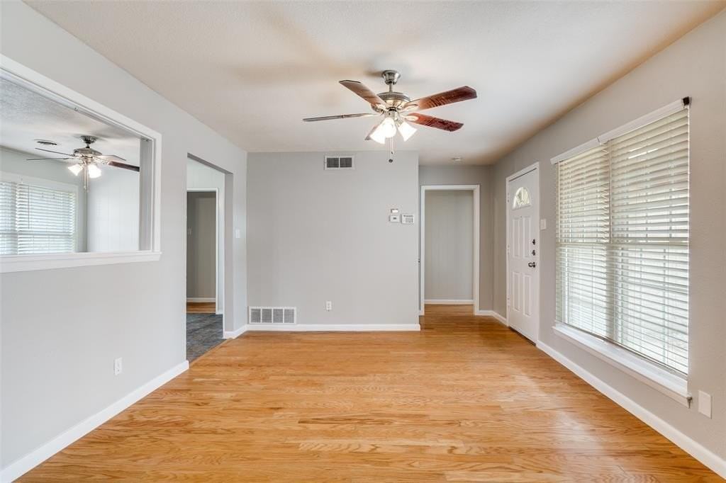 611 Fairview Dr - Photo 4 of 25