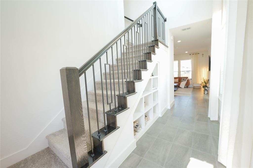 7557 Donnelly Ave - Photo 2 of 35