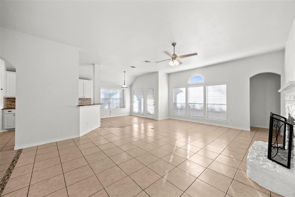 2217 Trickling Creek Dr - Photo 3 of 22