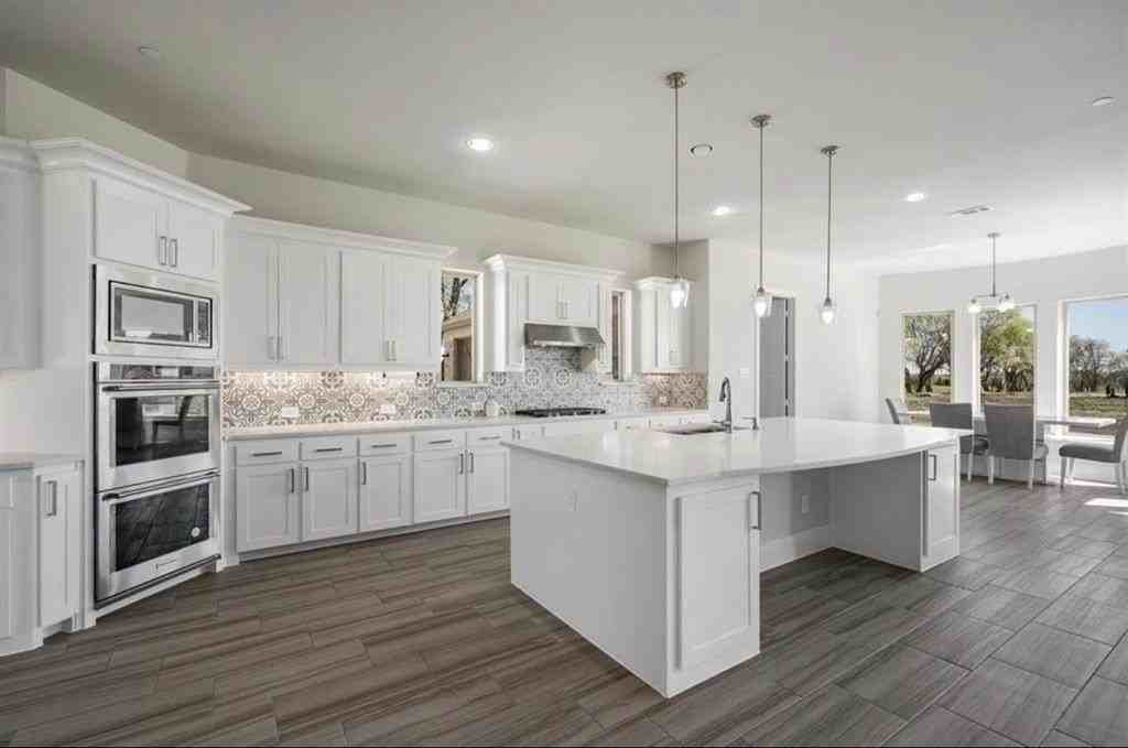 1405 Gairloch Dr - Photo 4 of 22