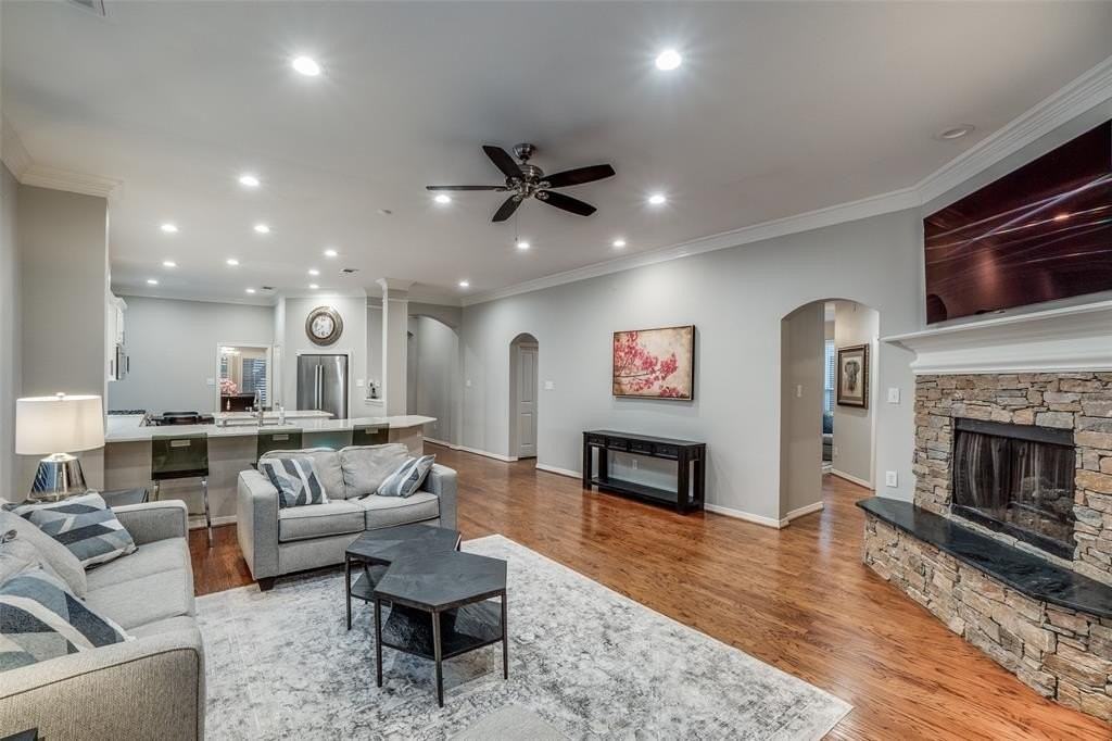 7953 Glade Creek Ct - Photo 6 of 23