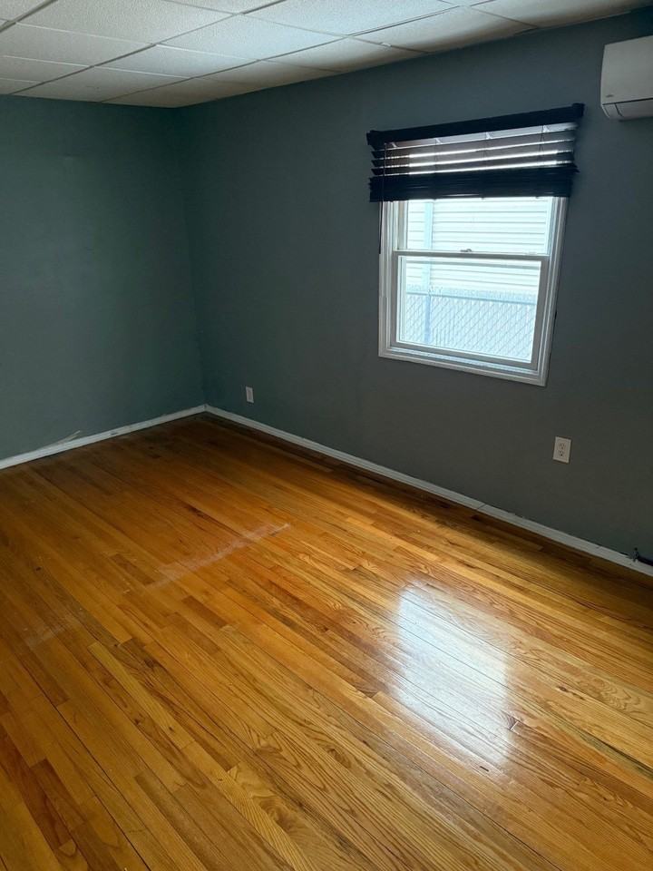 59 Lisa Ln - Photo 6 of 8