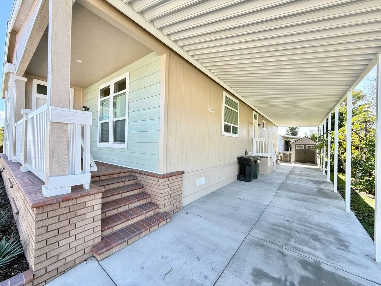 44 Pine Via - Photo 3 of 32