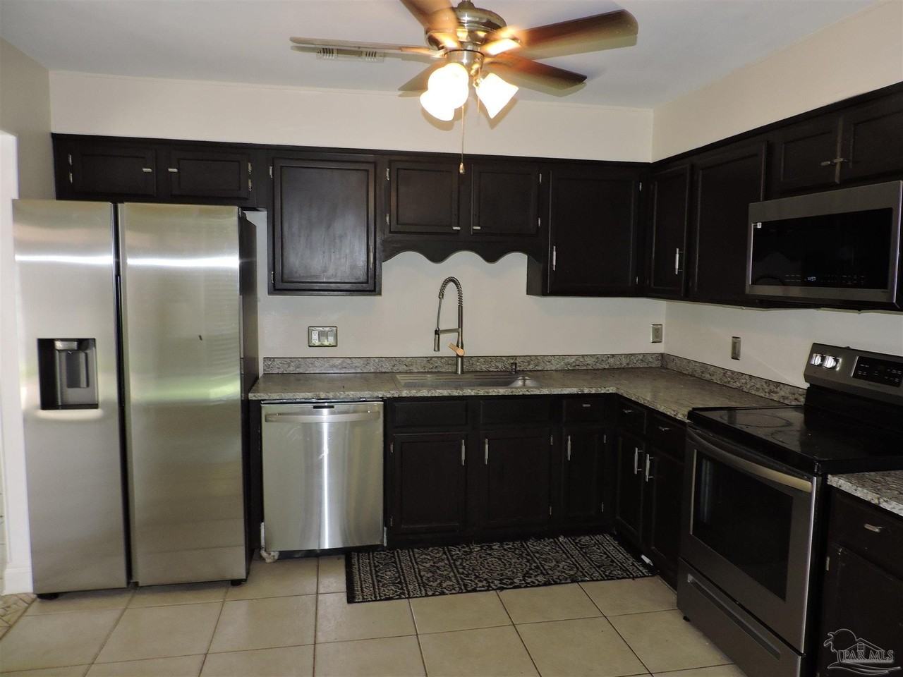 4407 Eastpointe Dr - Photo 7 of 23