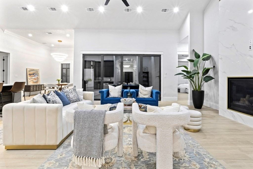 2011 Community Ln - Photo 2 of 26