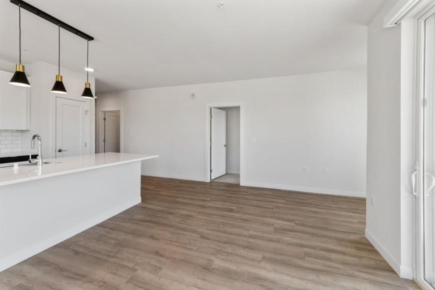 5945 6th Ave - Photo 7 of 10