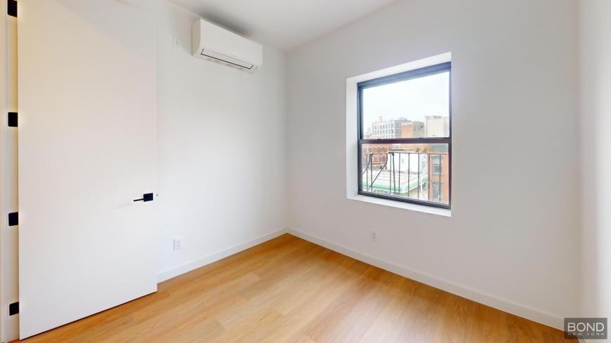 250 Union Ave - Photo 7 of 10