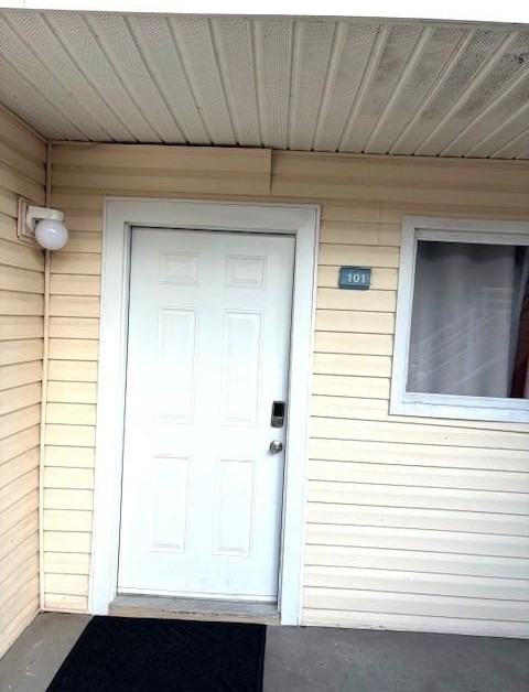 3433 Nw 44th St #101 - Photo 2 of 30