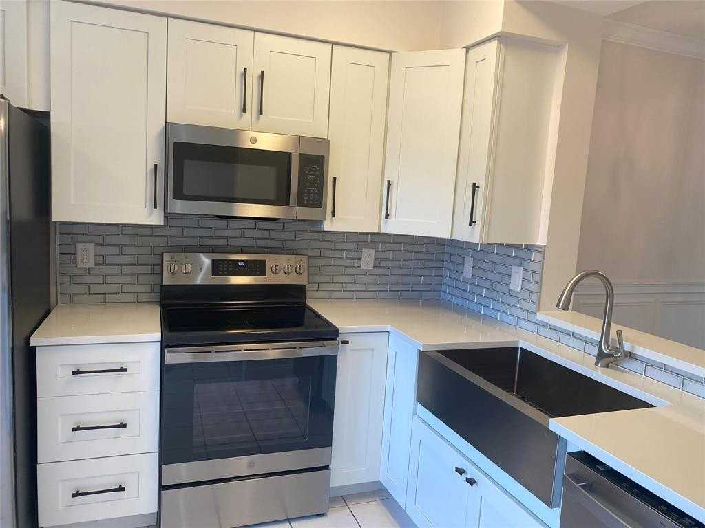 6241 Pointe Regal Cir #402 - Photo 2 of 18