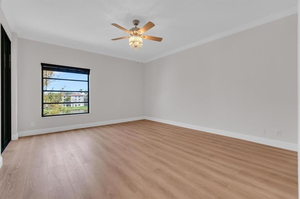 6241 Pointe Regal Cir #402 - Photo 7 of 18