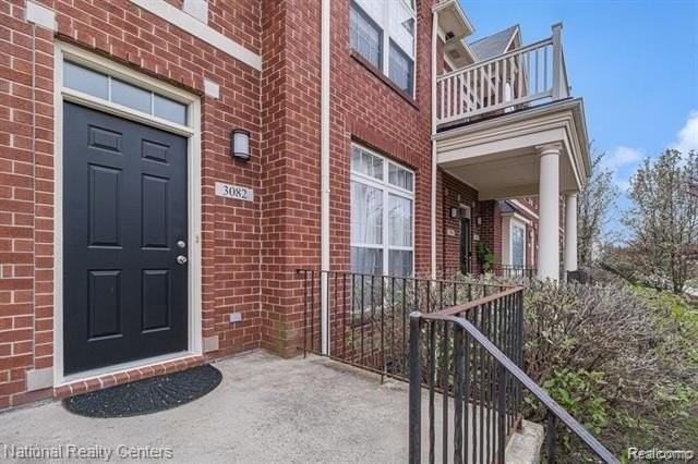 3082 Camden Dr - Photo 2 of 19