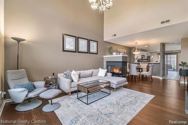 3082 Camden Dr - Photo 6 of 19