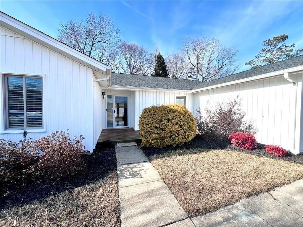 5069 Holly Farms Dr - Photo 5 of 49