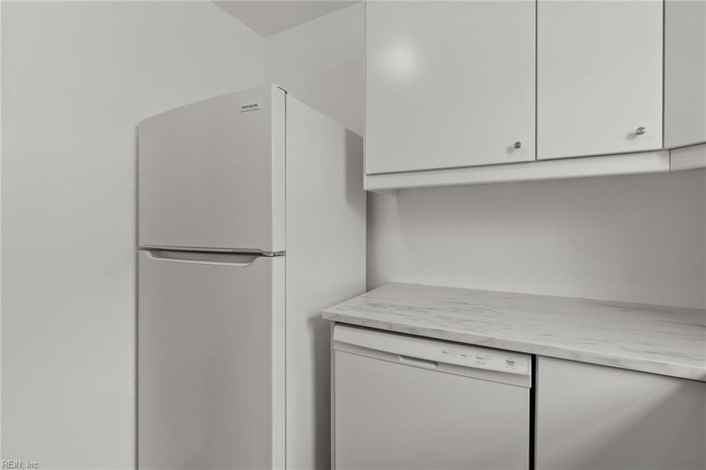 903R Sherman Ln - Photo 6 of 23