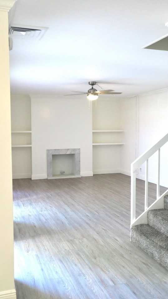 194 Lake Arbor Dr #1 - Photo 4 of 31