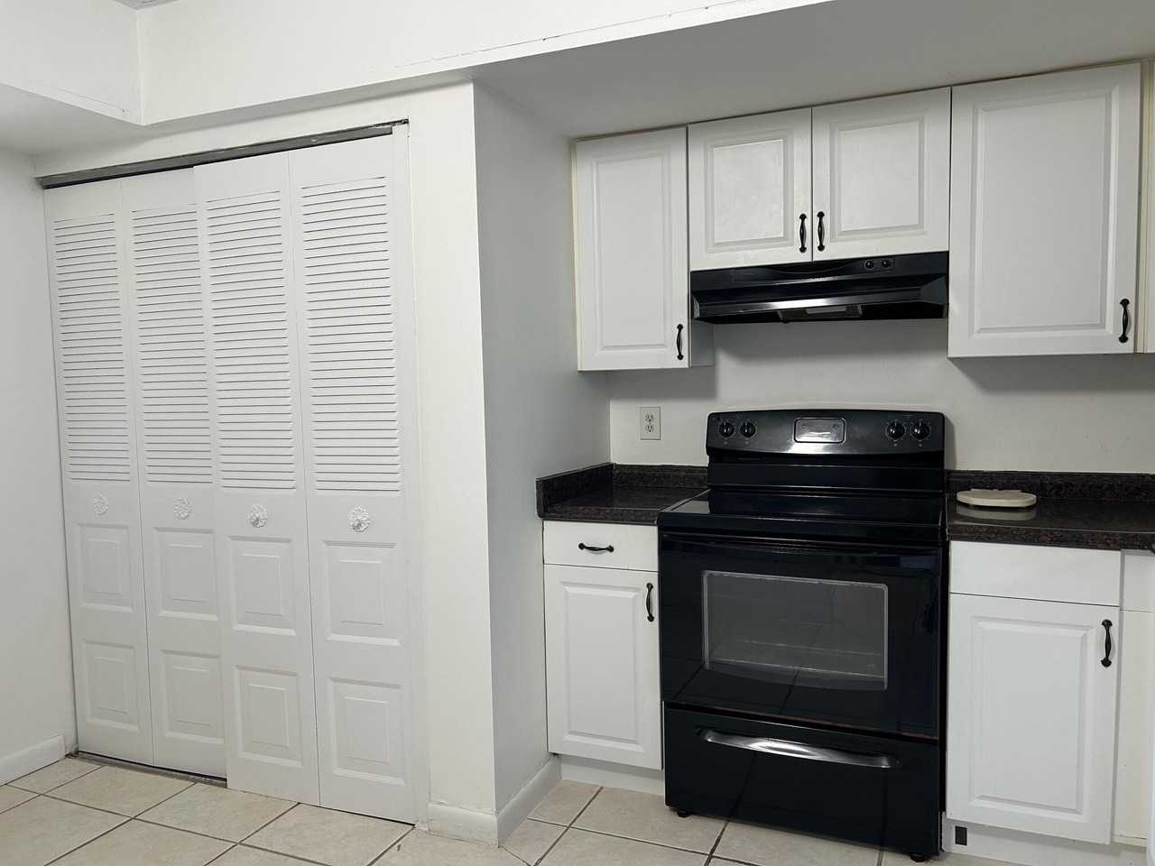 25 Abbey Ln #104 - Photo 2 of 25