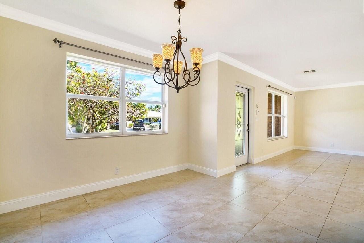 1104 Little Harbor Dr - Photo 6 of 33