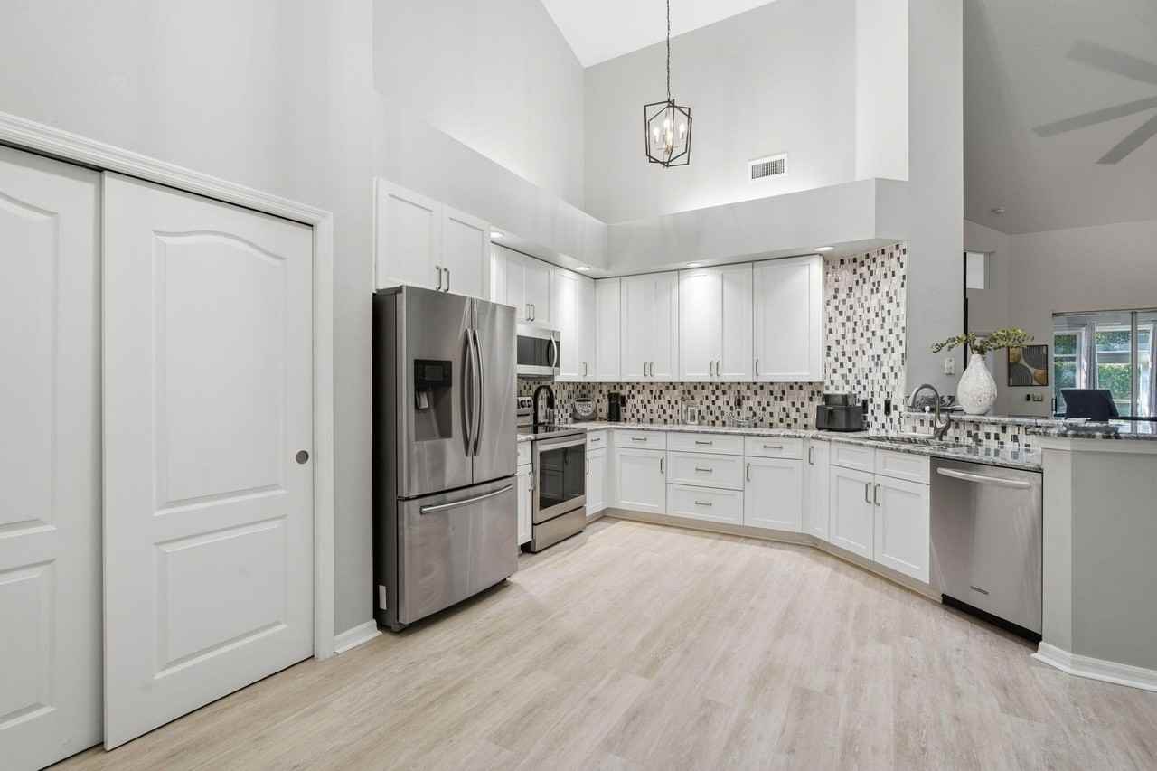 1632 Sw Harbour Isles Cir #88 - Photo 7 of 30