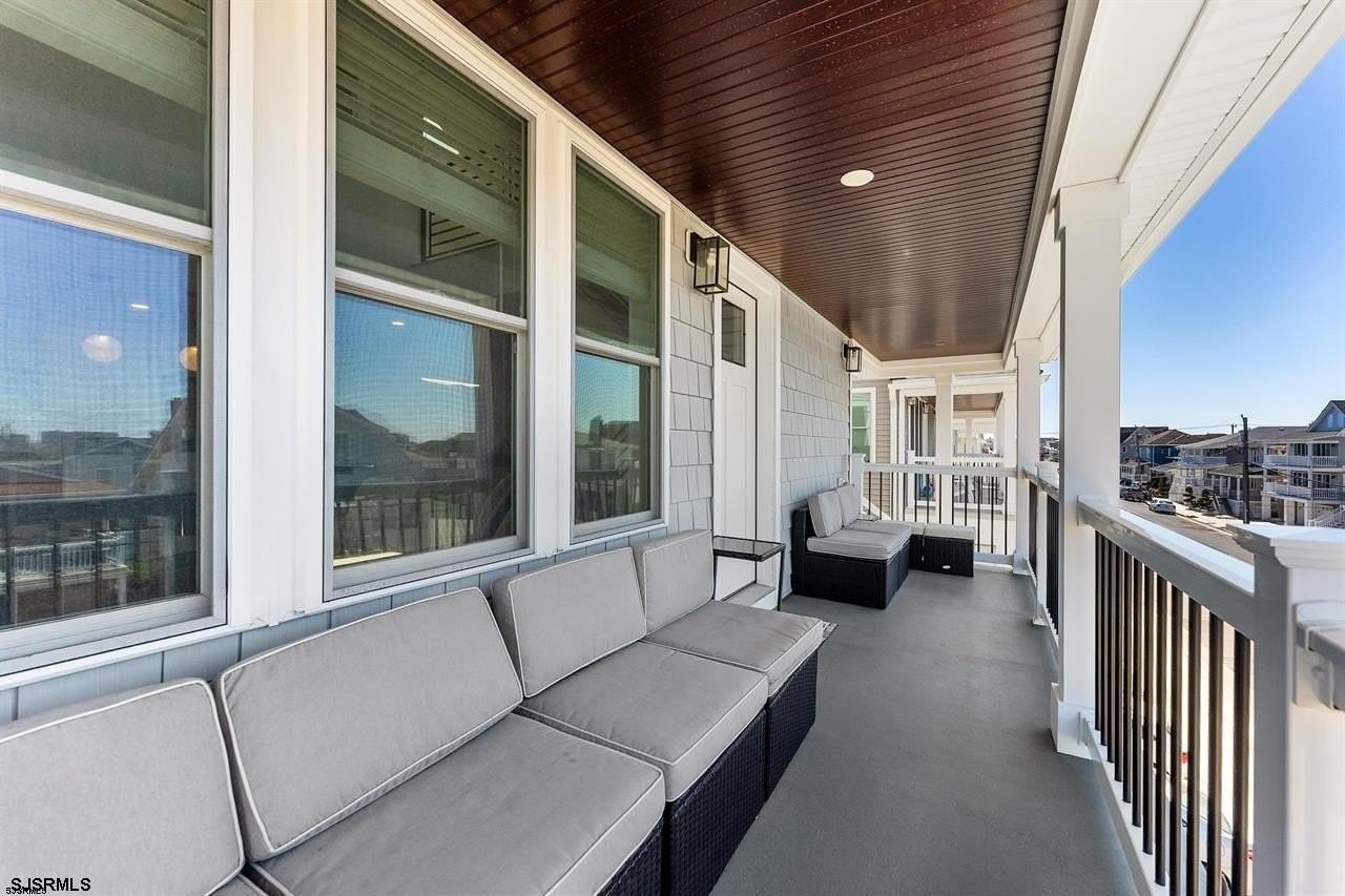 21 N Wyoming Ave - Photo 2 of 25