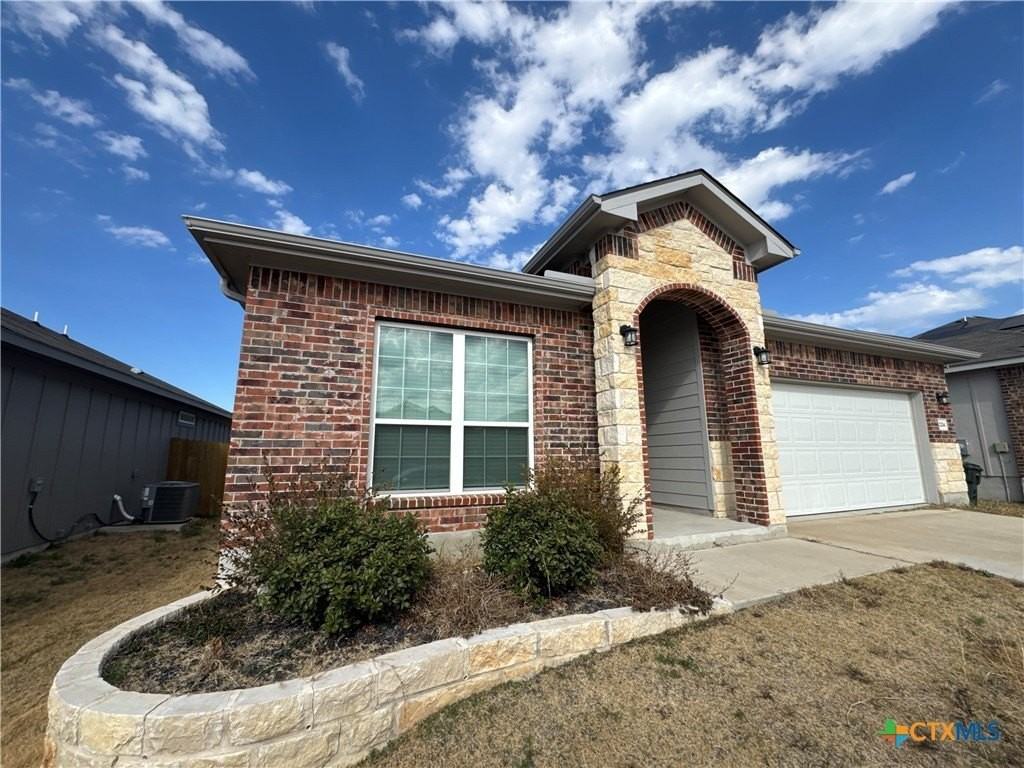 2214 Wasabi Rd - Photo 2 of 26