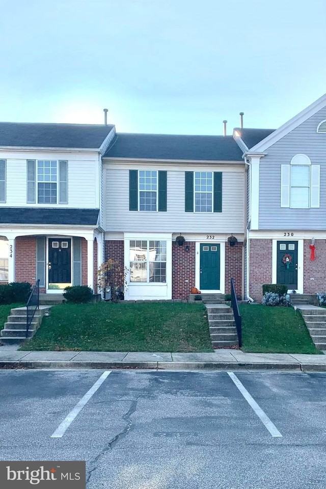 232 Kirbys Landing Ct - Photo 2 of 34