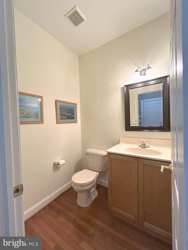 122 Providence Ln - Photo 6 of 38