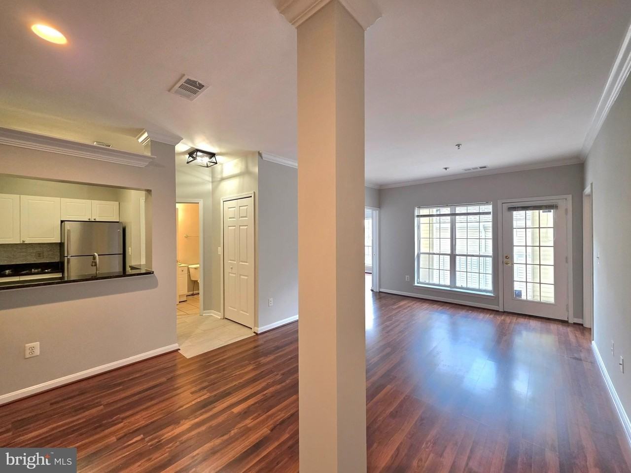 4560 Strutfield Ln Apt 1203 #1203 - Photo 4 of 34