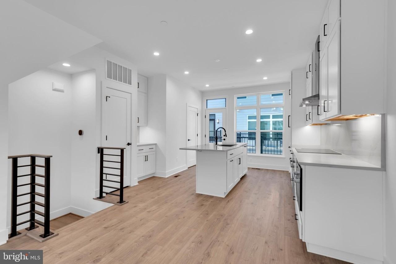 2134 Tysons Ridgeline Rd - Photo 4 of 25