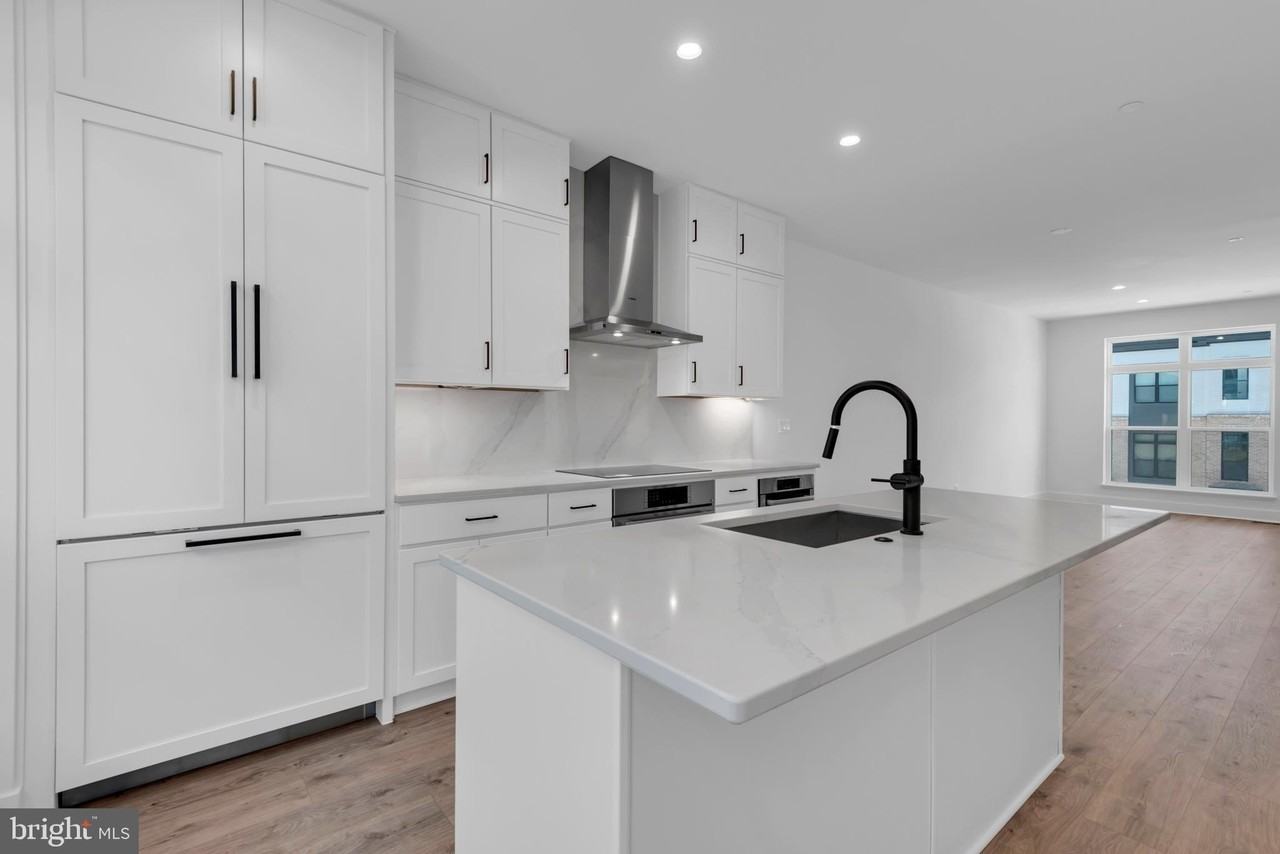 2134 Tysons Ridgeline Rd - Photo 7 of 25