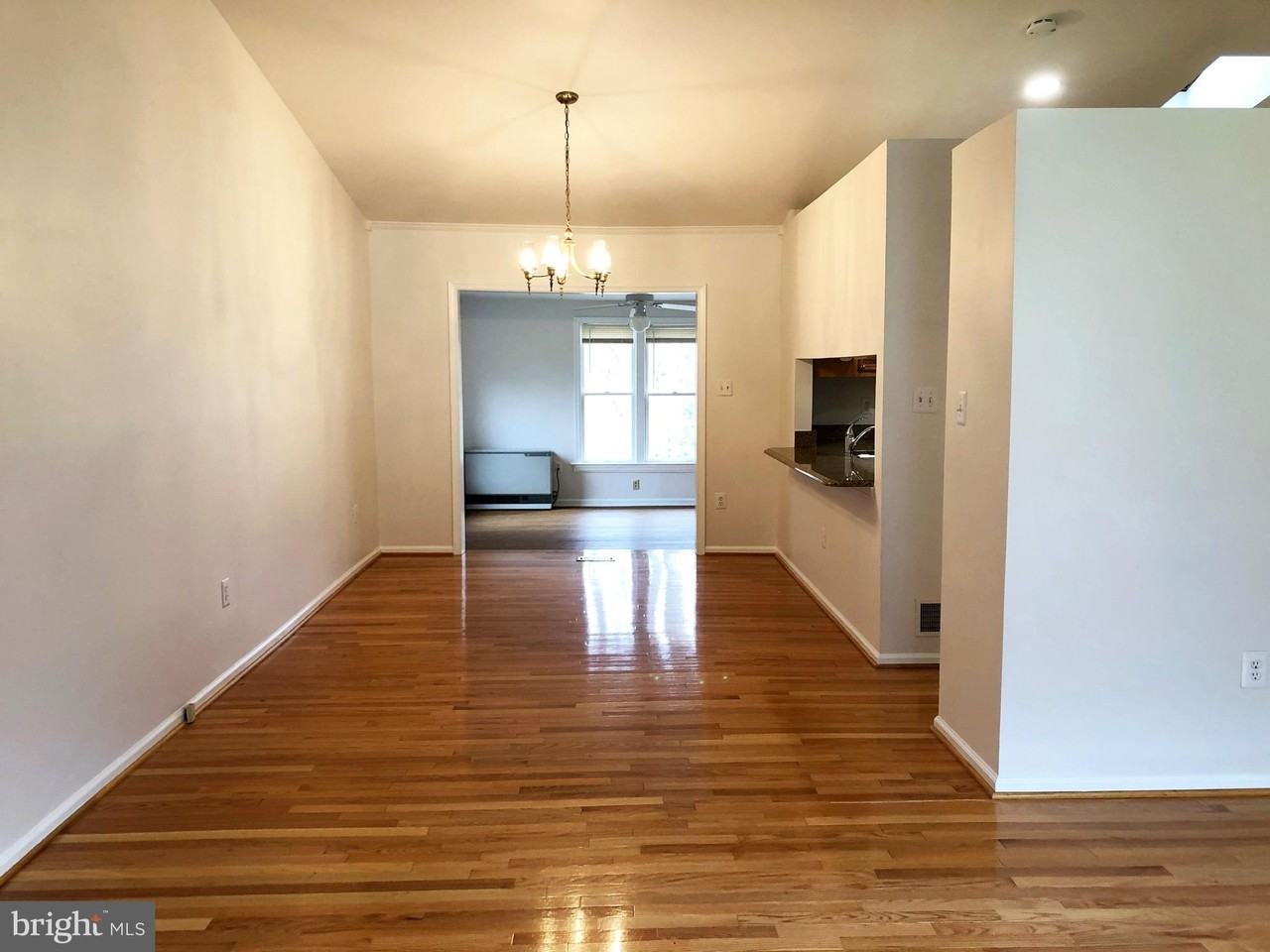 15153 Woodsman Ln - Photo 2 of 20