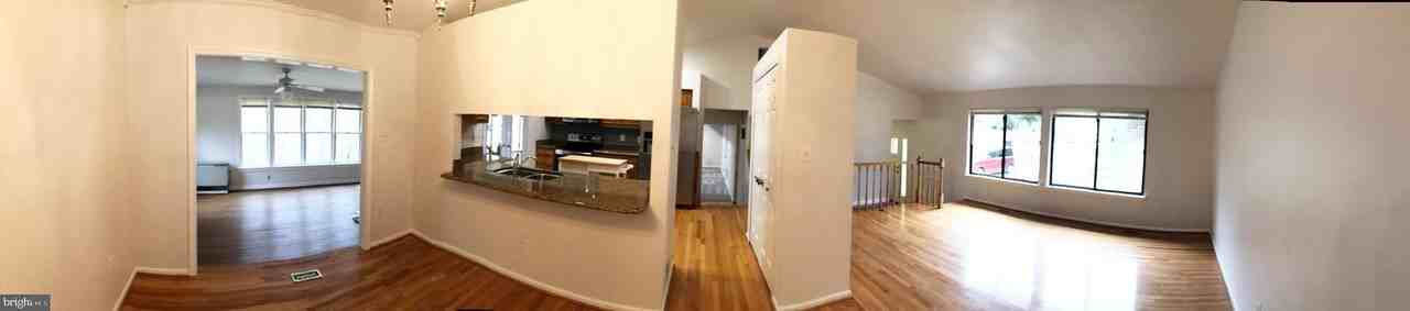 15153 Woodsman Ln - Photo 4 of 20