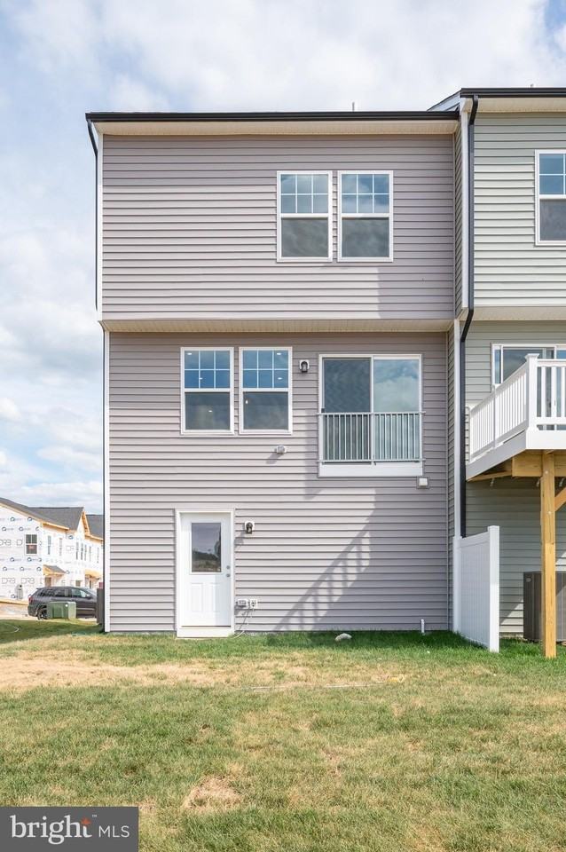 24 Armistead Pl - Photo 3 of 27