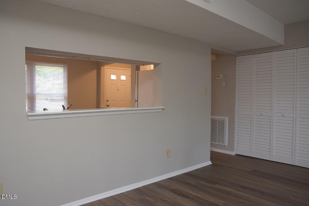 7712 Kingsberry Ct - Photo 6 of 25