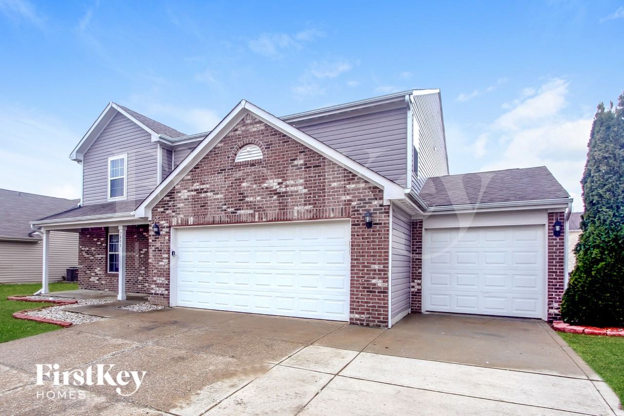 7851 Housefinch Ln - Photo 2 of 19