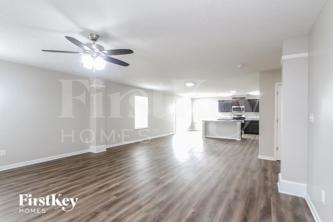 7851 Housefinch Ln - Photo 3 of 19