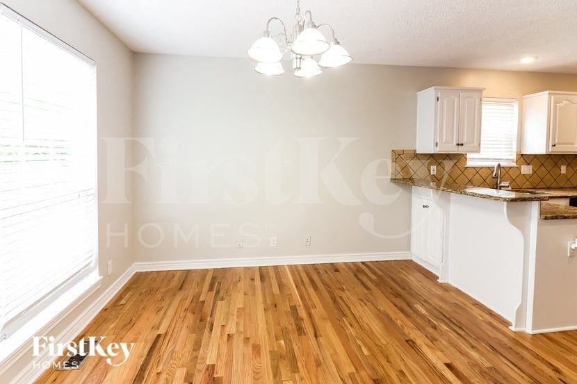 15626 Riley St - Photo 3 of 15