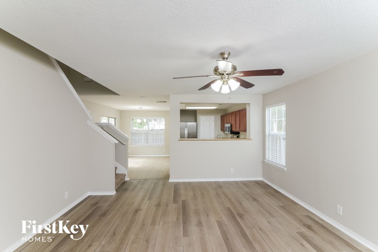 4710 Adkins Trl - Photo 3 of 15