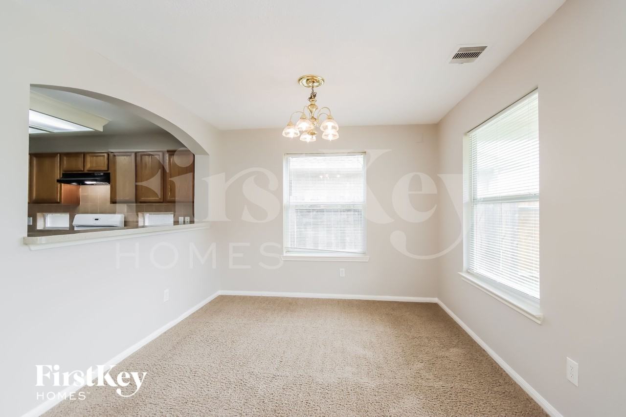 9131 Sunlit Park Dr - Photo 5 of 15