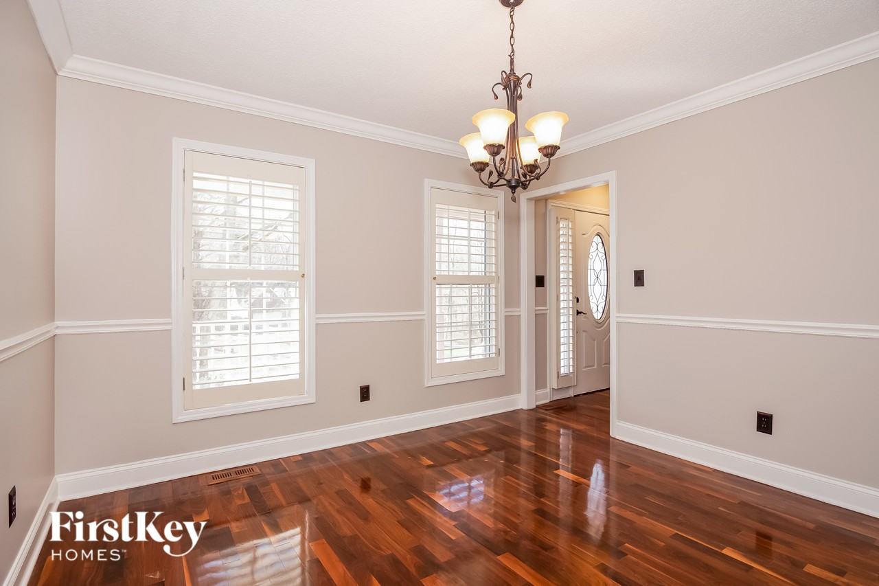 120 Hunters Pointe Dr - Photo 4 of 15