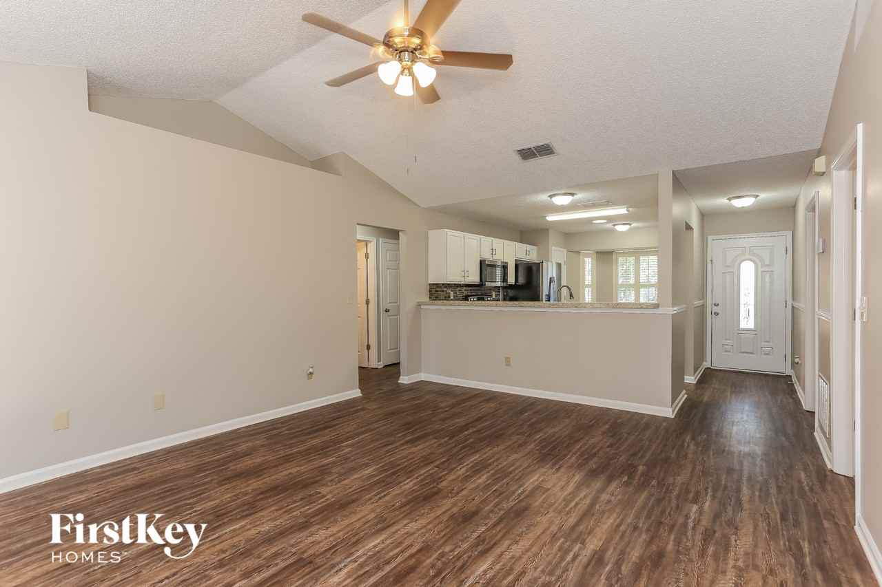 1734 Chandelier Cir E - Photo 4 of 15