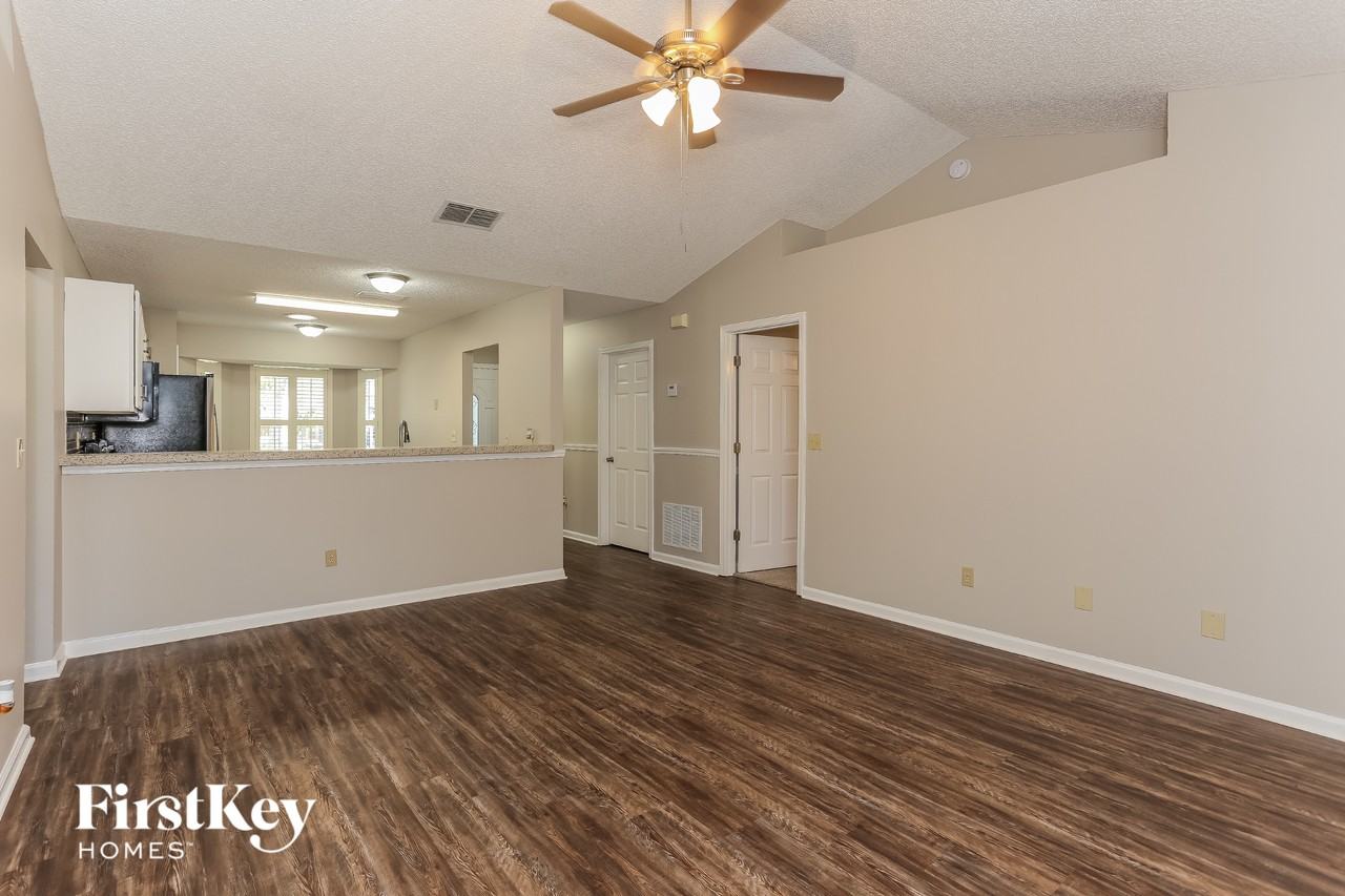 1734 Chandelier Cir E - Photo 5 of 15