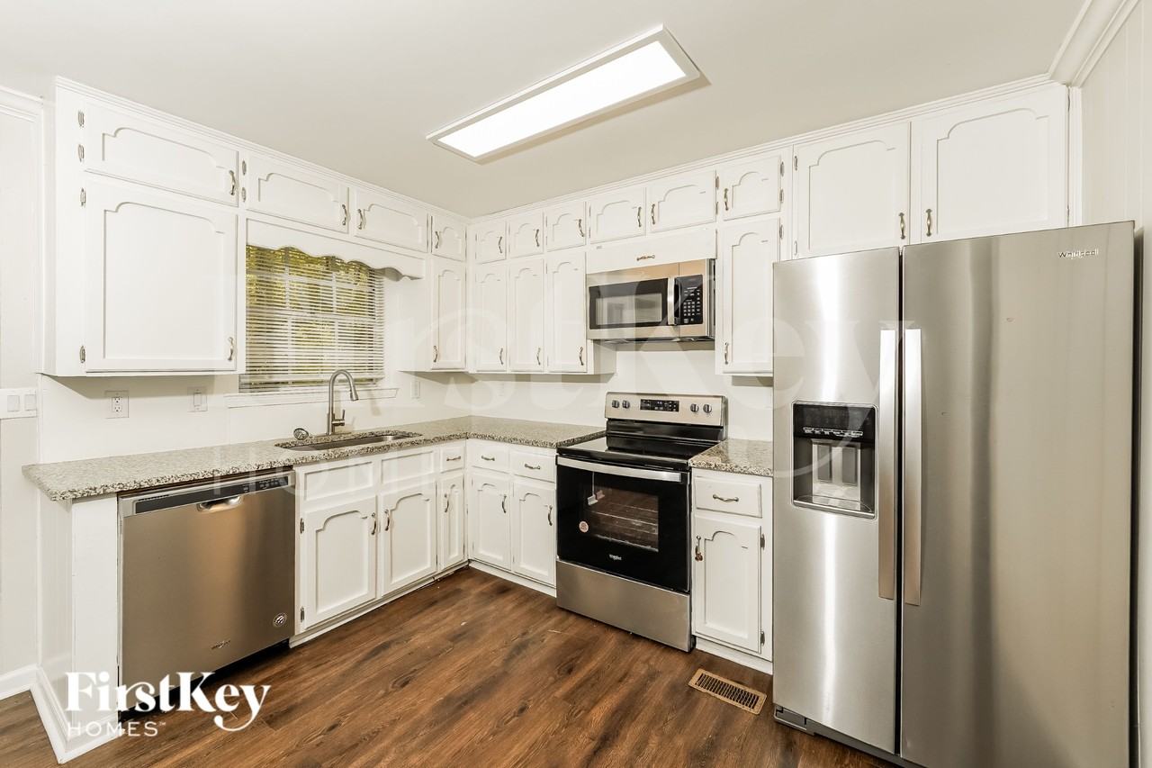 1133 Caribbean Cir - Photo 5 of 16