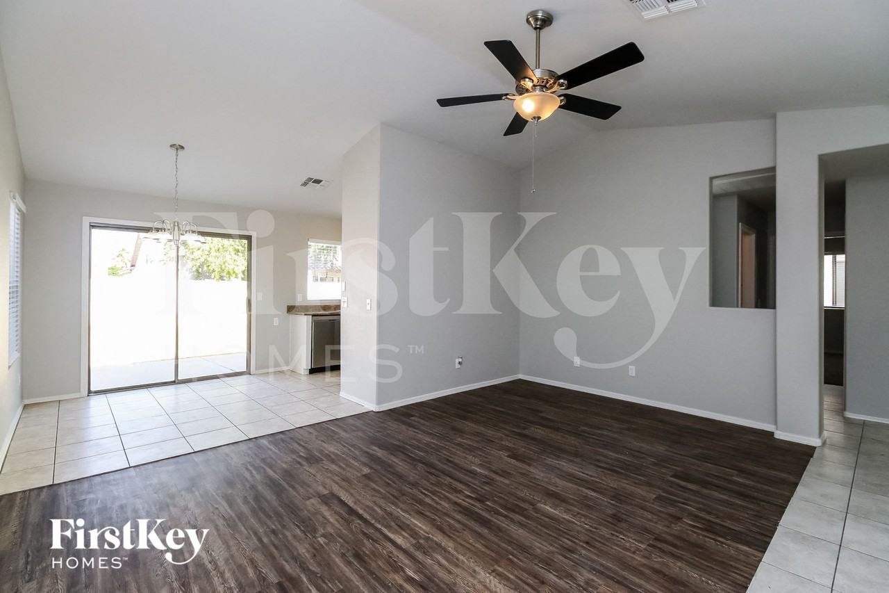 2290 E Nunneley Ct - Photo 3 of 15