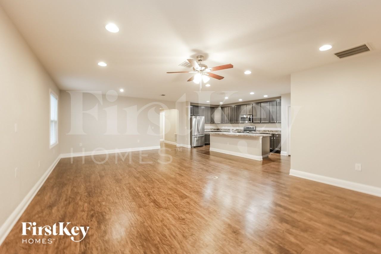 97 Orlando Blvd - Photo 5 of 16