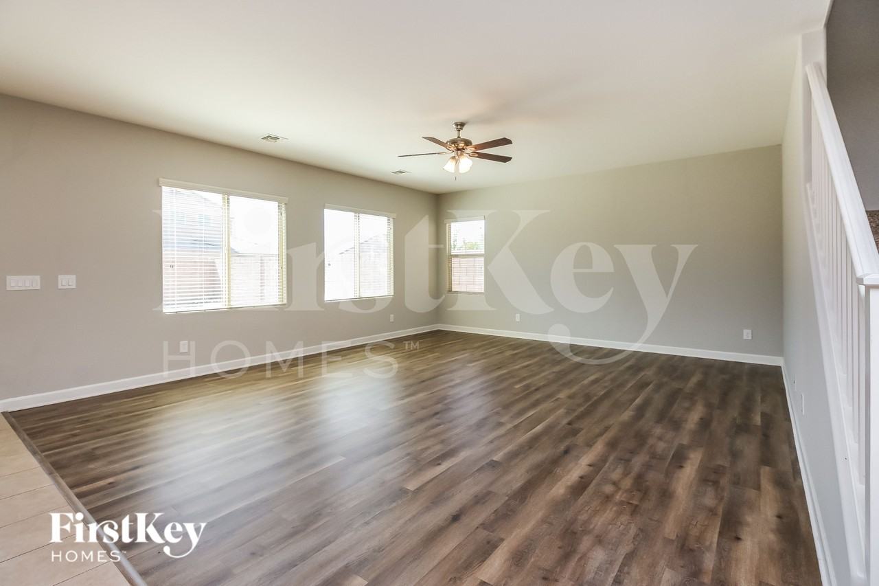 5005 E Iolite St - Photo 2 of 15