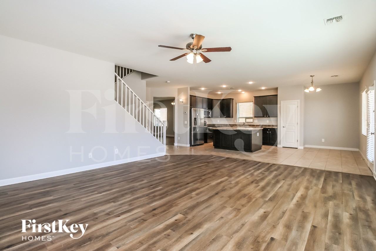 5005 E Iolite St - Photo 3 of 15