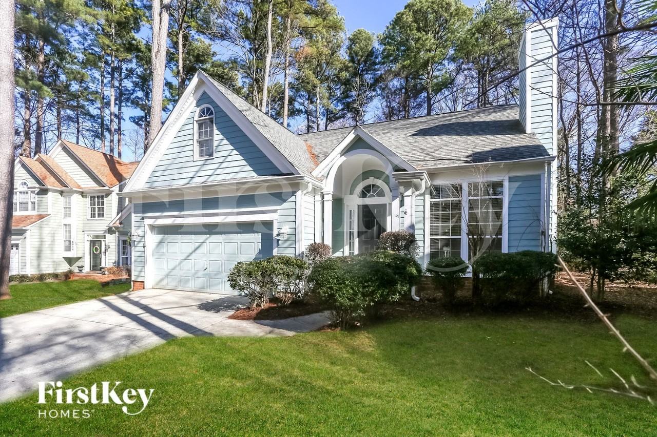 6010 Elm Cove Ln - Photo 3 of 15