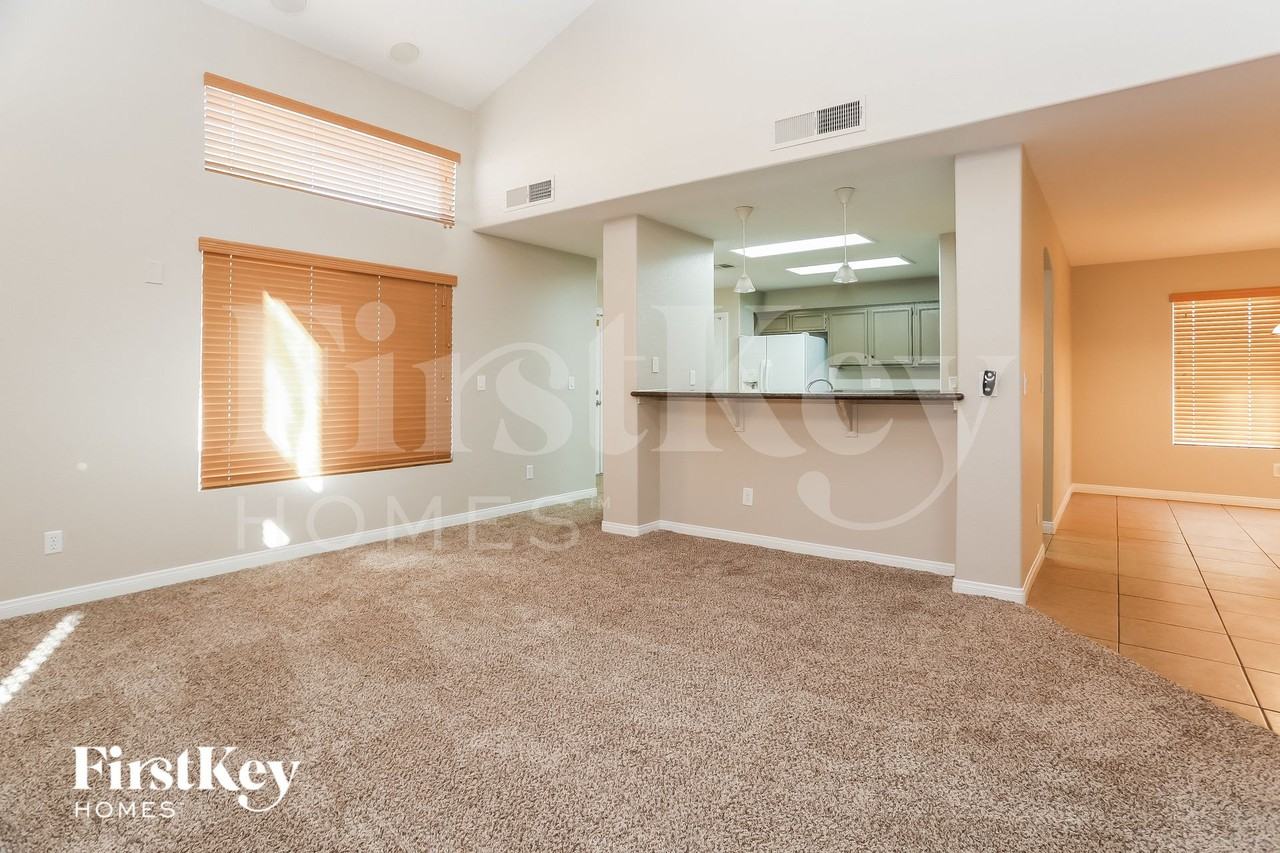 8108 Exploration Ave - Photo 3 of 15