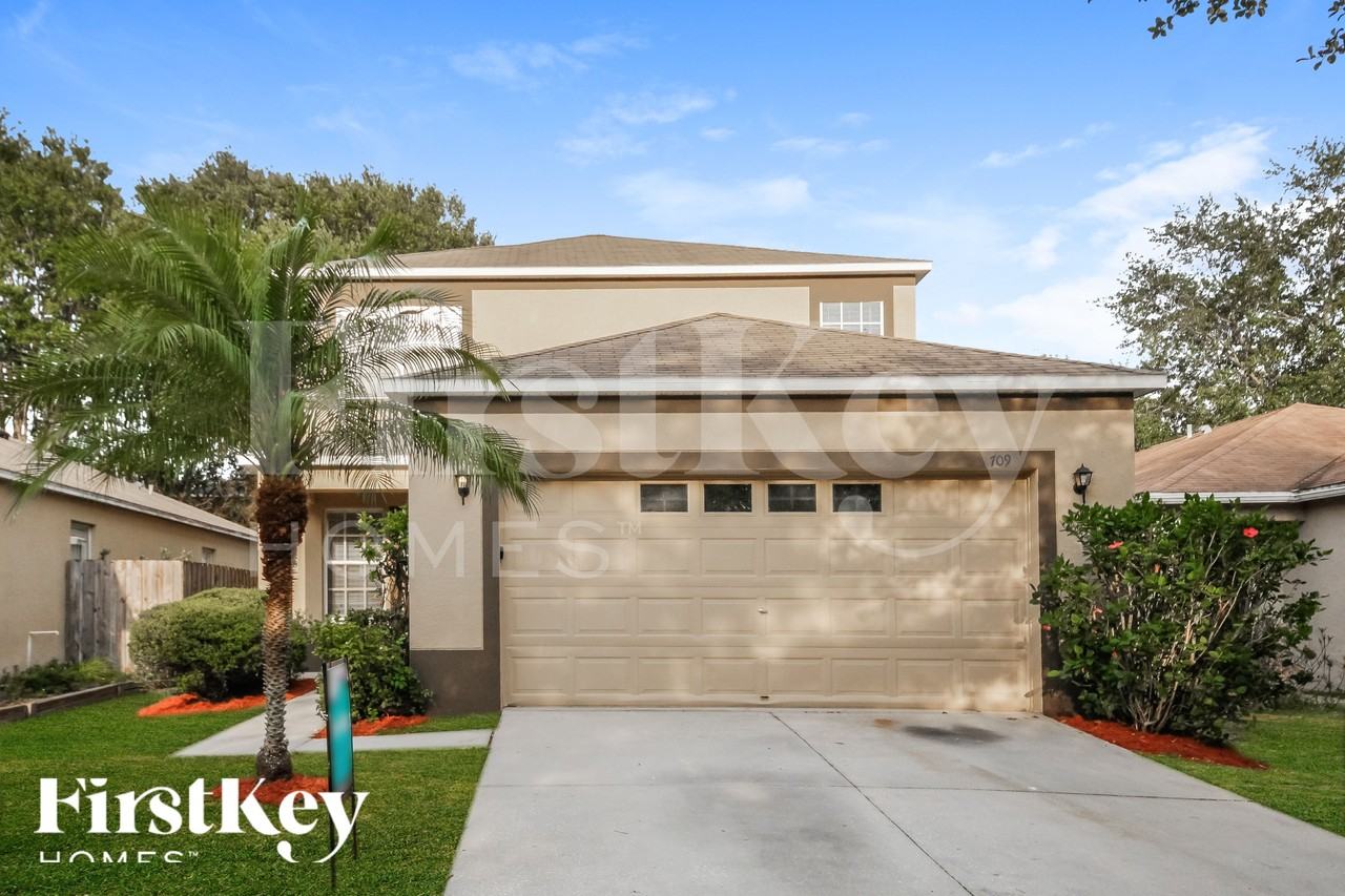 709 Periwinkle Pointe Pl - Photo 2 of 18