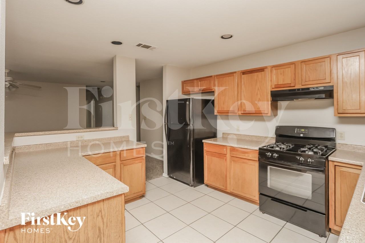 6428 Teague Dr - Photo 6 of 16